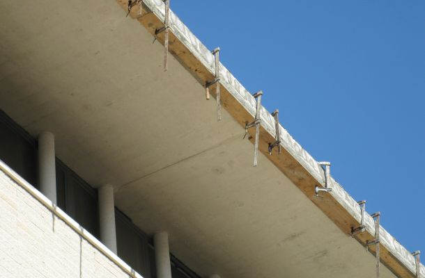 REPARACIÓN ALEROS, CORNISAS Y VOLADIZOS HORMIGÓN
