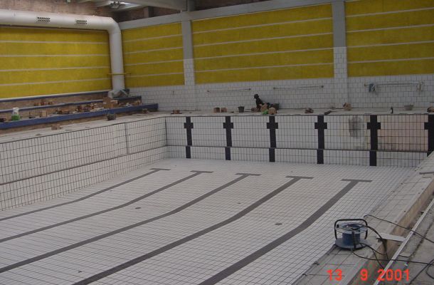 PISCINAS